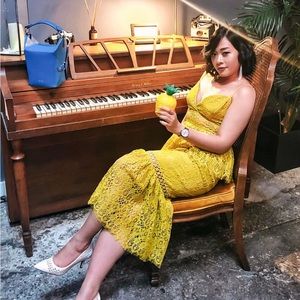 Summer Yellow lace midi bodycon dress